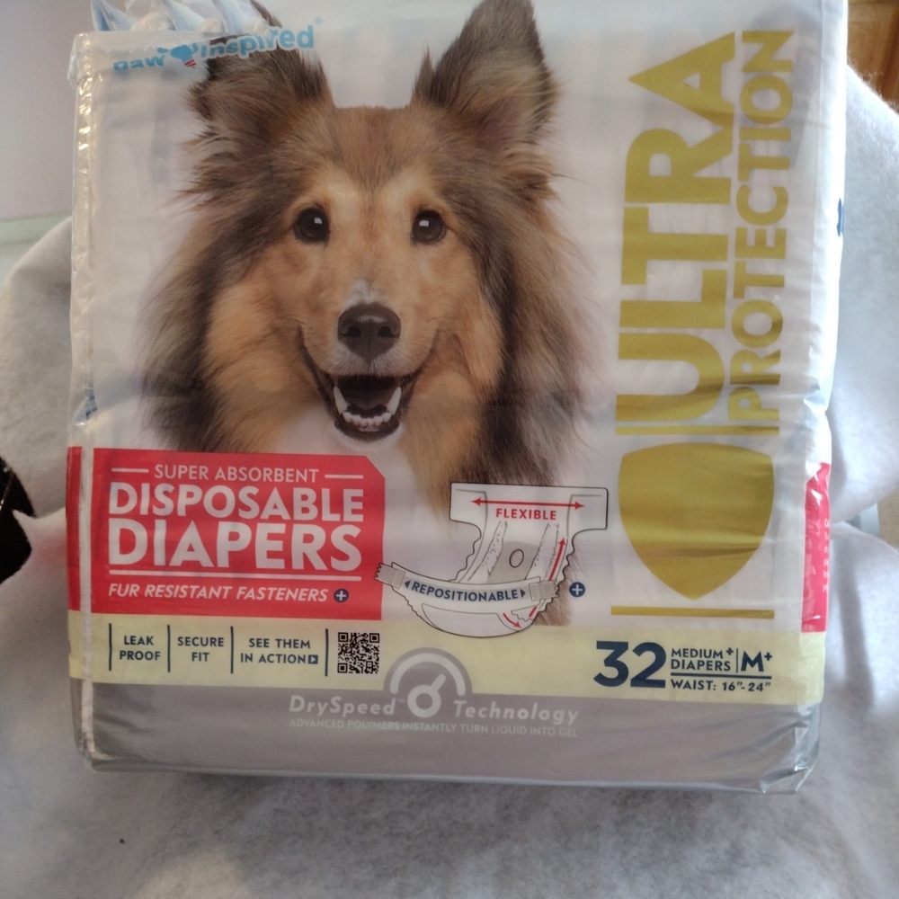 Paw Inspired NWT 31 ct Disp Dog Diapers Female Med + Waist 16-24" Free Shipping